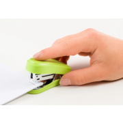Zošívačka Novus mini zelená